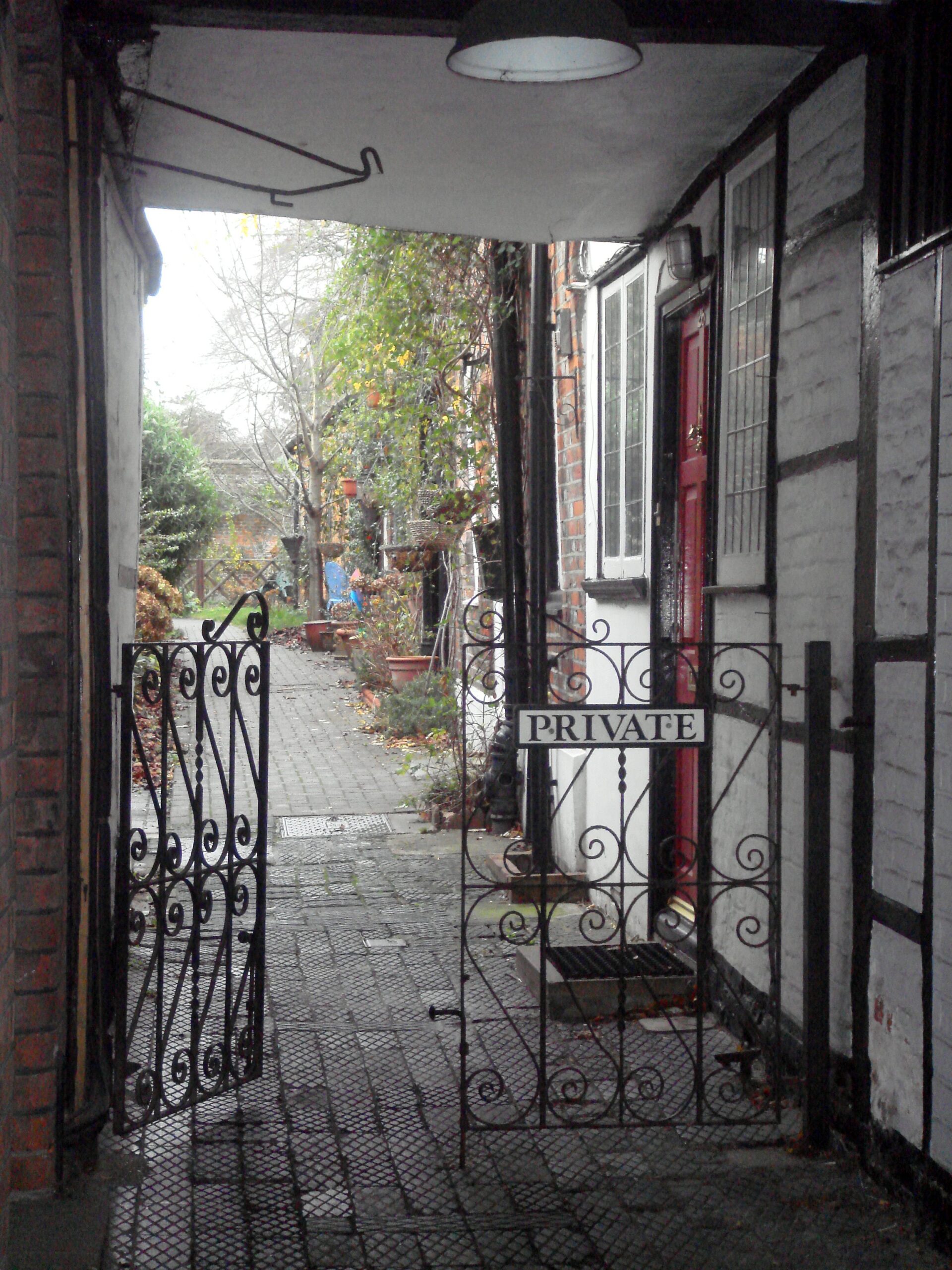 Modern vs Traditional Design What Works Best for Hampshire Properties